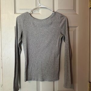 Universal Thread Gray Long Sleeve Tee